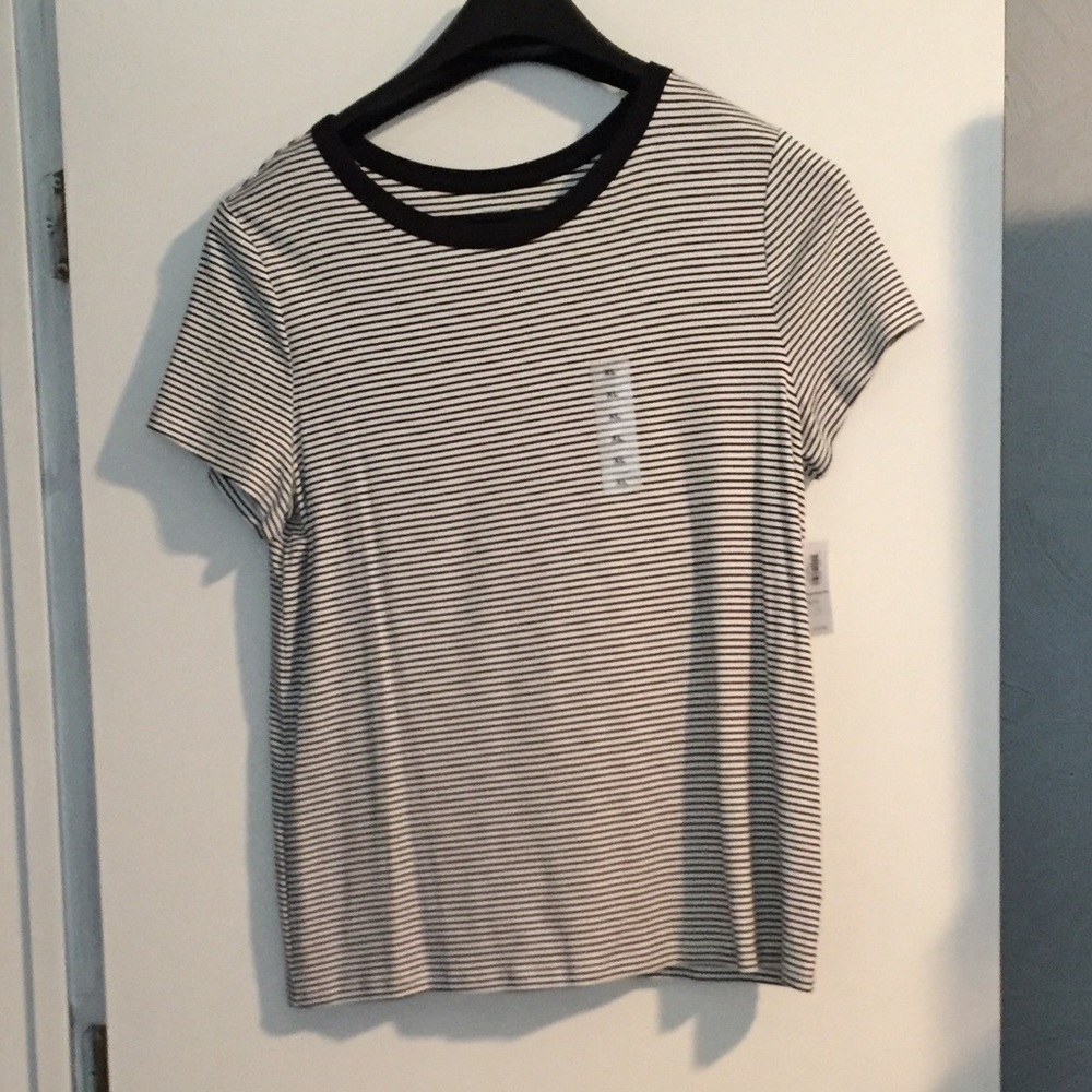 Old Navy Black and White Shirt